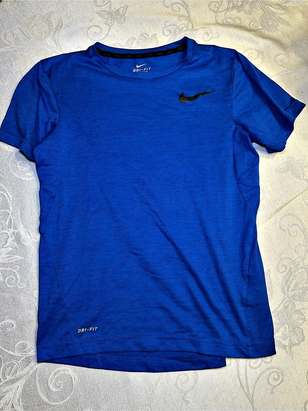 Nike Boy’s Dri-FIT Short Sleeve Tee in Blue Size Large